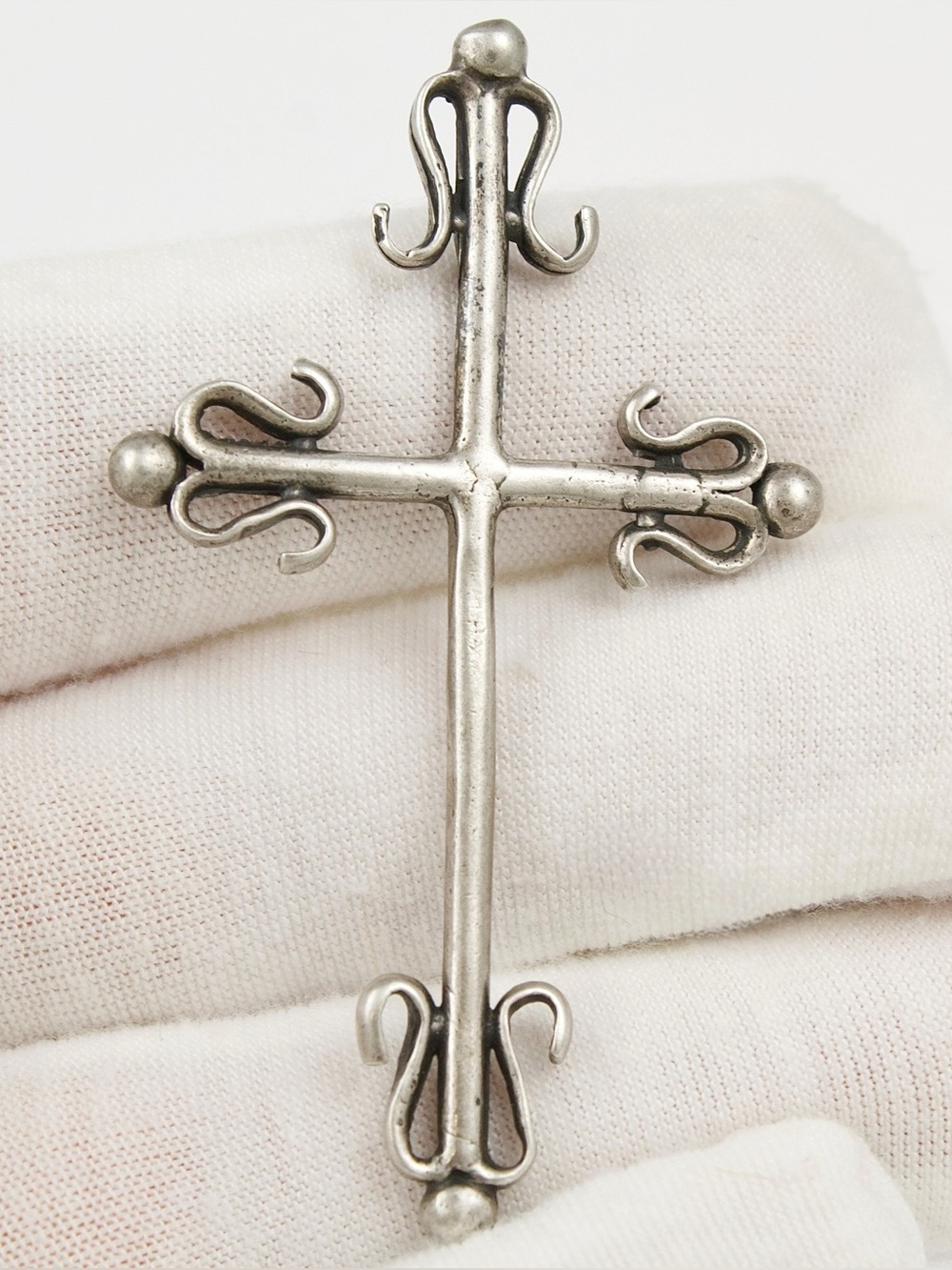 Vintage Mid-Century Sterling Silver Cross Necklace Pendant